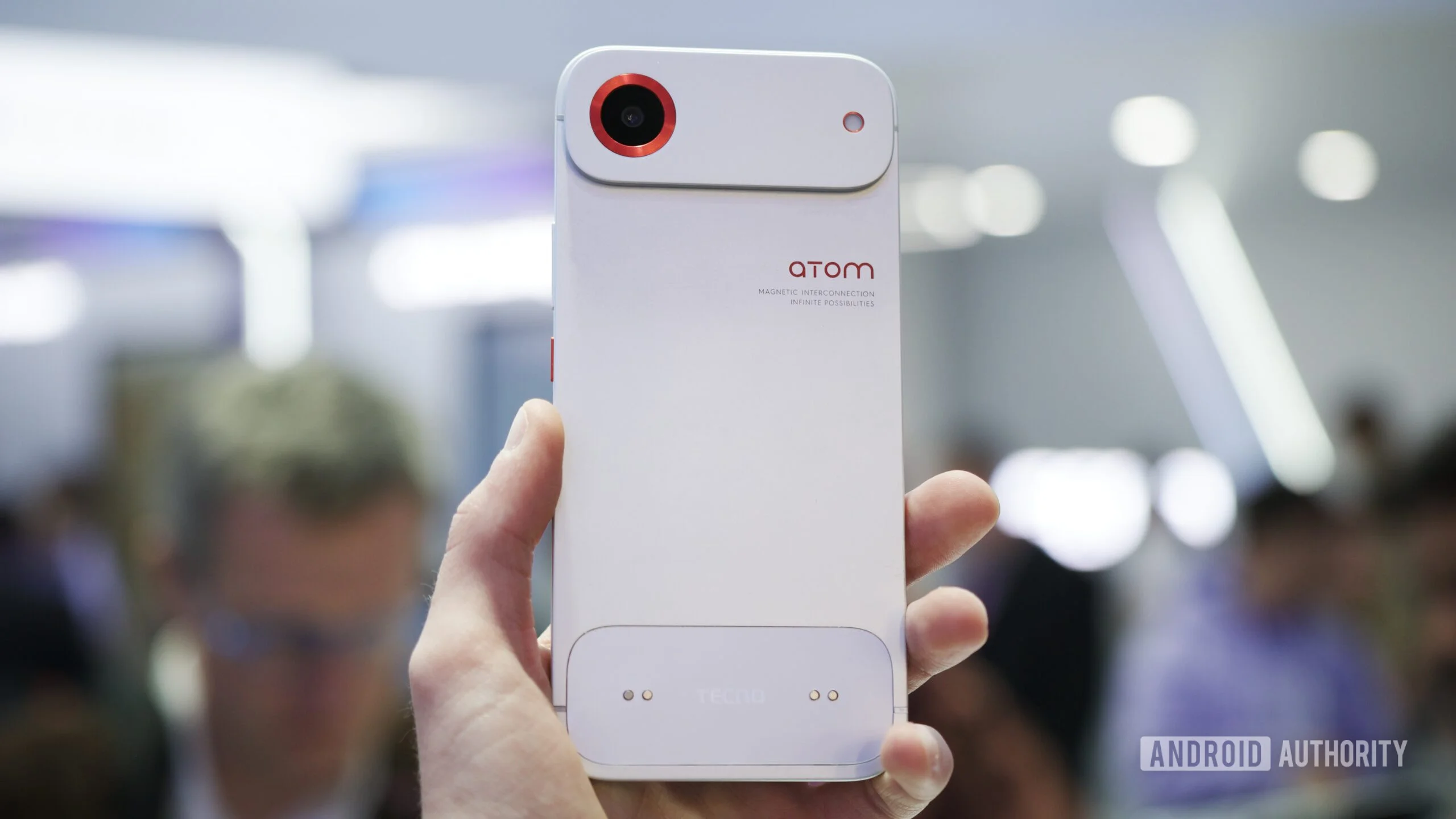 I just tried an ultra-thin Android phone that beats the iPhone Air in 2 big ways